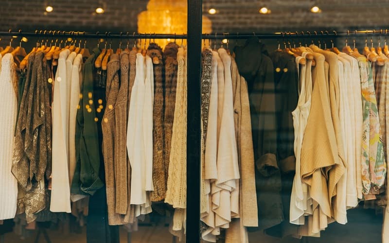 Read more about the article How to Start Clothing Business in Dubai