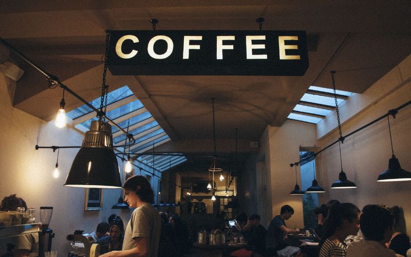 Read more about the article How to Start a Coffee Shop Business in Dubai 